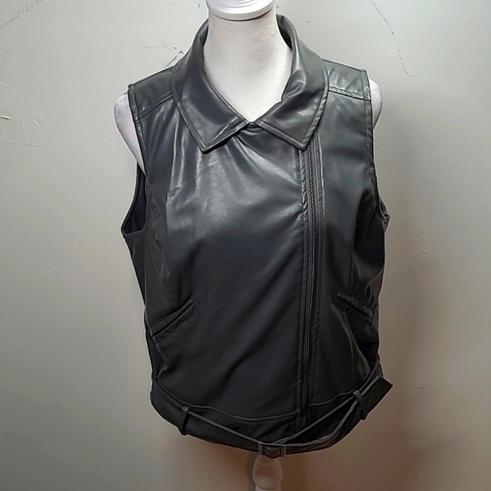 Broome Allen Women's Faux Leather Vest